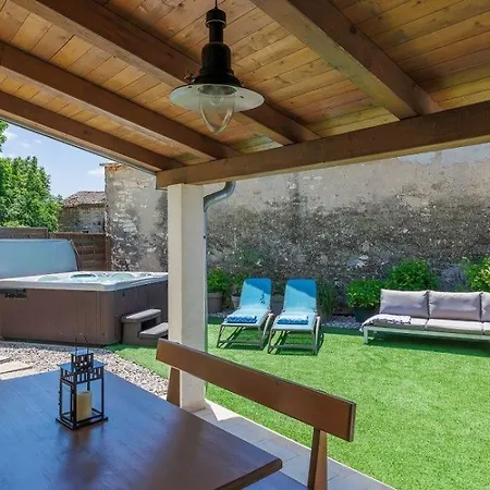 Ana Holiday home Kanfanar